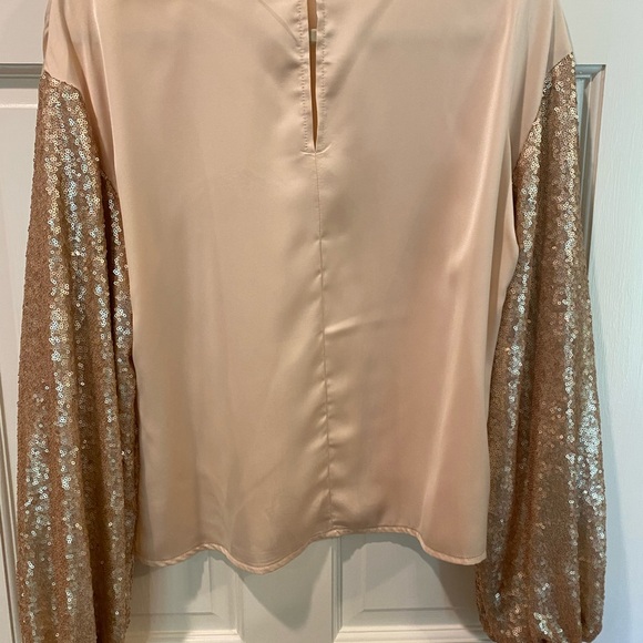Strut and Bolt sequin sleeve top - Picture 2 of 5